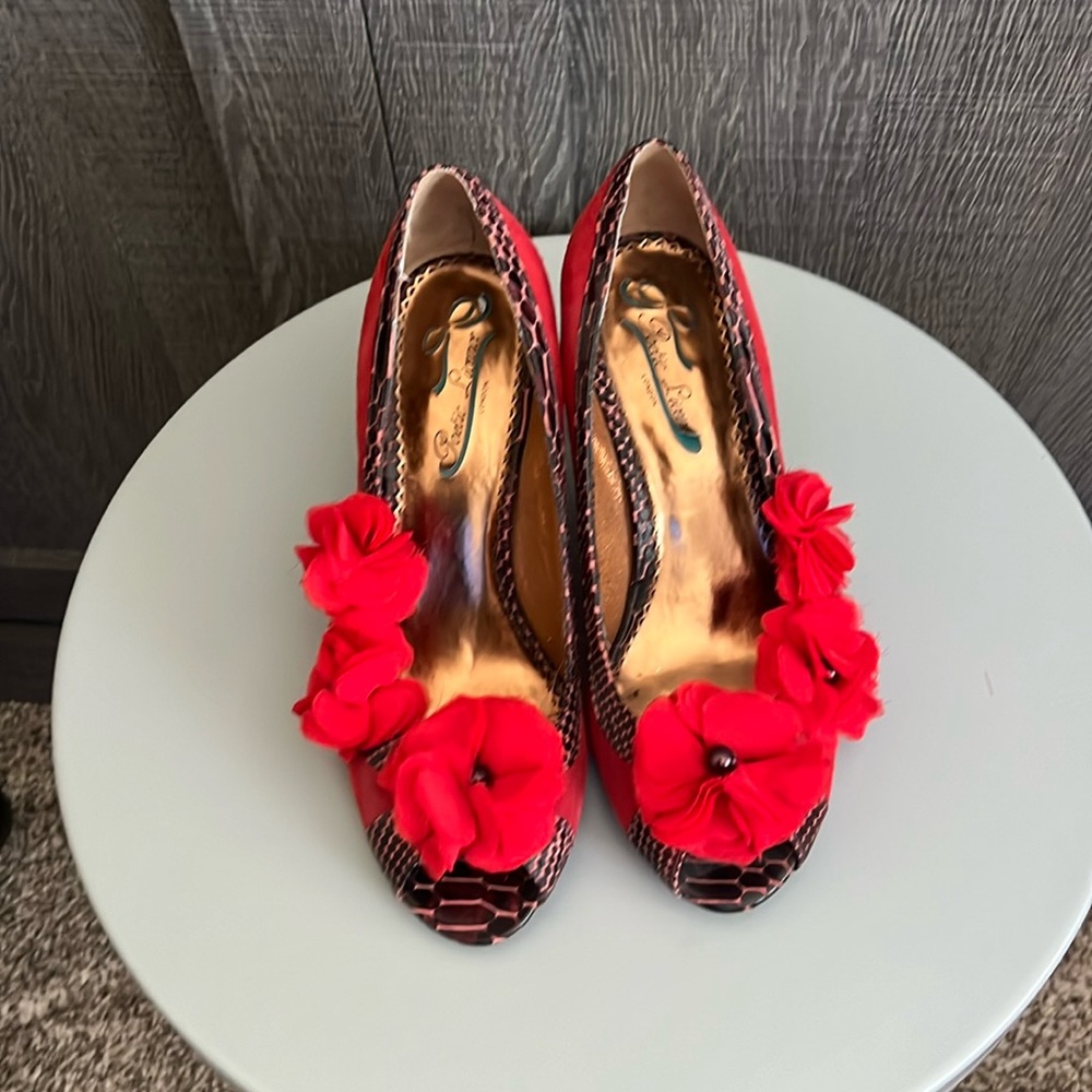 Red suede peep-toe with snake print leather and floral detail